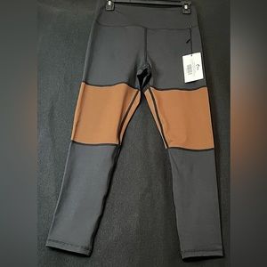 Zyia Mocha Block Light n Tight Hi-Rise 7/8 24” (Sz 8-10)